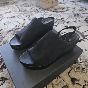 Black eileen fisher slingback wedges 9